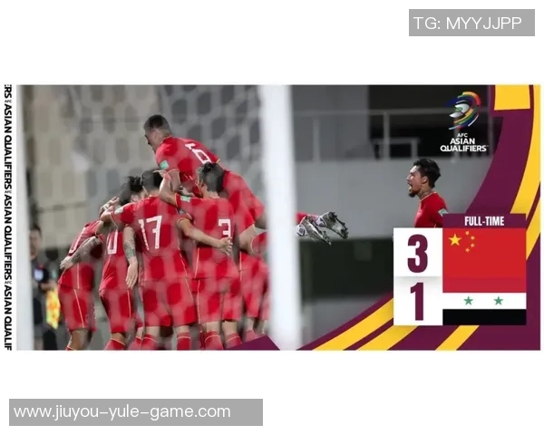 机场灰色足球星引发热议展现运动激情点燃球迷心中无限期待